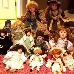 Collection dolls